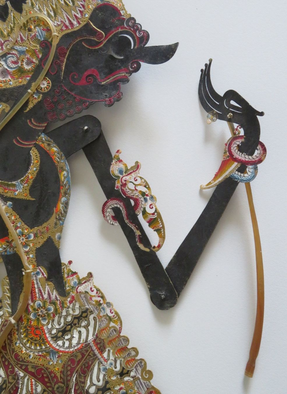 Statuette: Wayang Kulit Schattenspielfigur, Java / Indonesien 1950-80 – Usato da Oberriet SG venduto da ganesh435 4