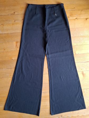 Sisley Hose, Gr. 40, Schlaghose, Stoffhose, schwarz