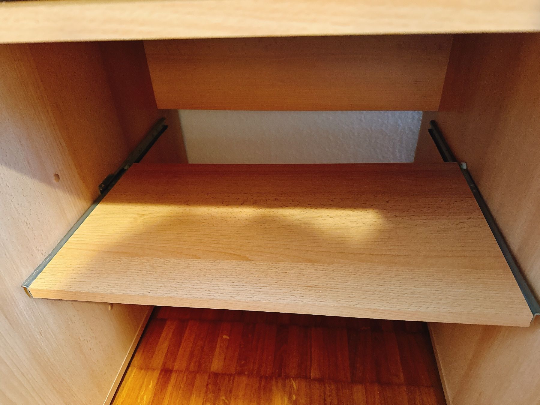 Schreibtische: Schreibtisch Buche mit Milchglas – Gebraucht aus Muttenz von denise06 4