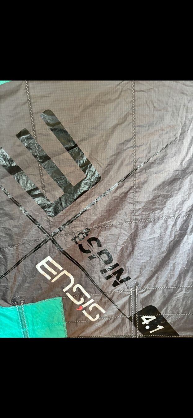 Ensis Surf: Wing Top Spin Insis 4.1m Parfait état – Usato da Nyon venduto da sseebb1260 1