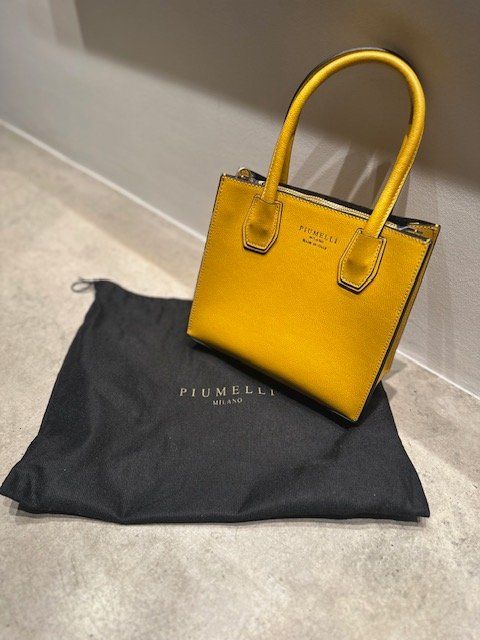 Borse da donna: Lederhandtasche von Piumelli – Nuovo e nell'imballaggio originale da Kilchberg ZH venduto da rustue