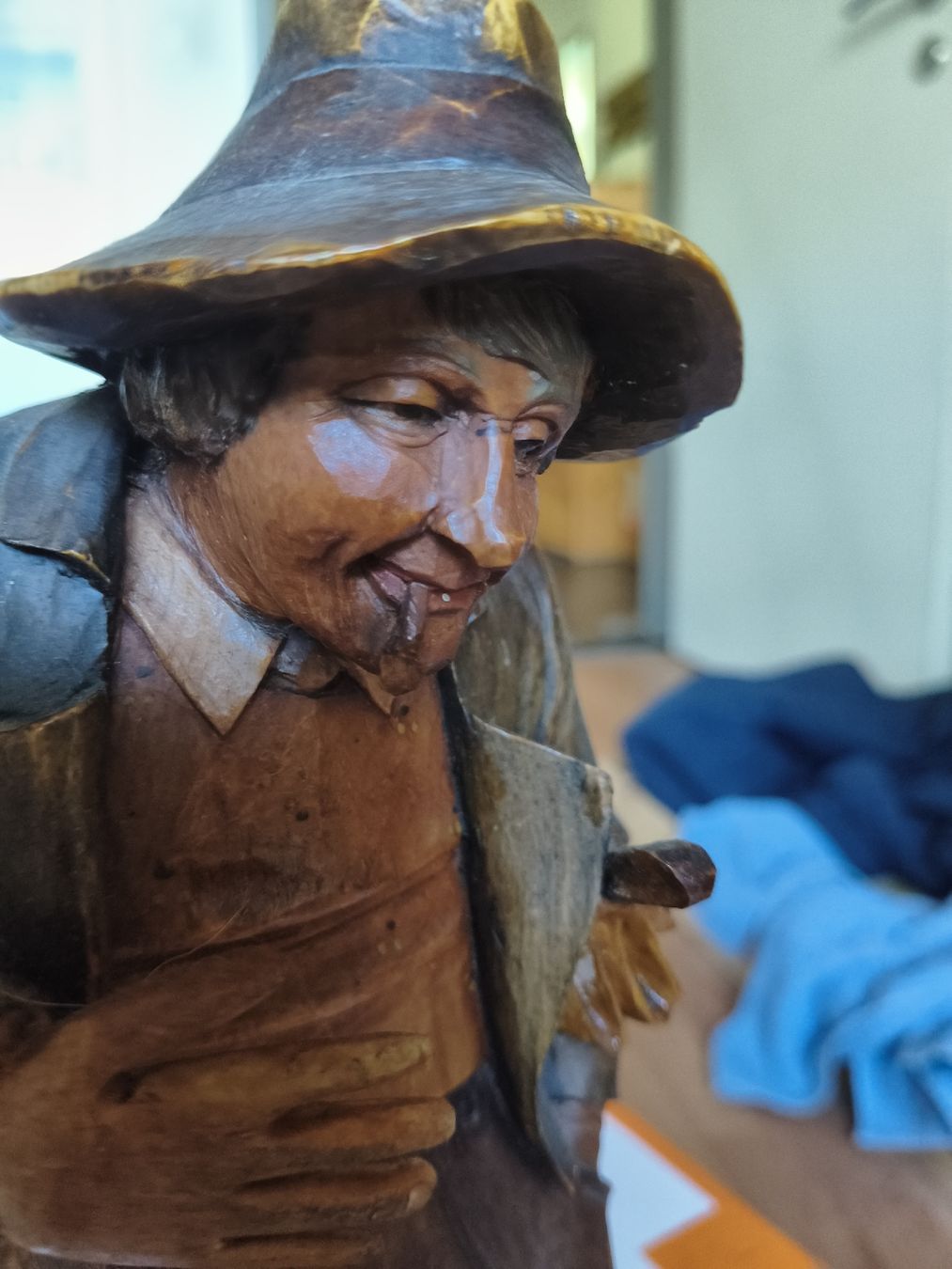 Statuette: Rustikale Holzfigur eines Jägers – Handgeschnitzt! – Usato da Rüfenacht BE venduto da di.kernen 4