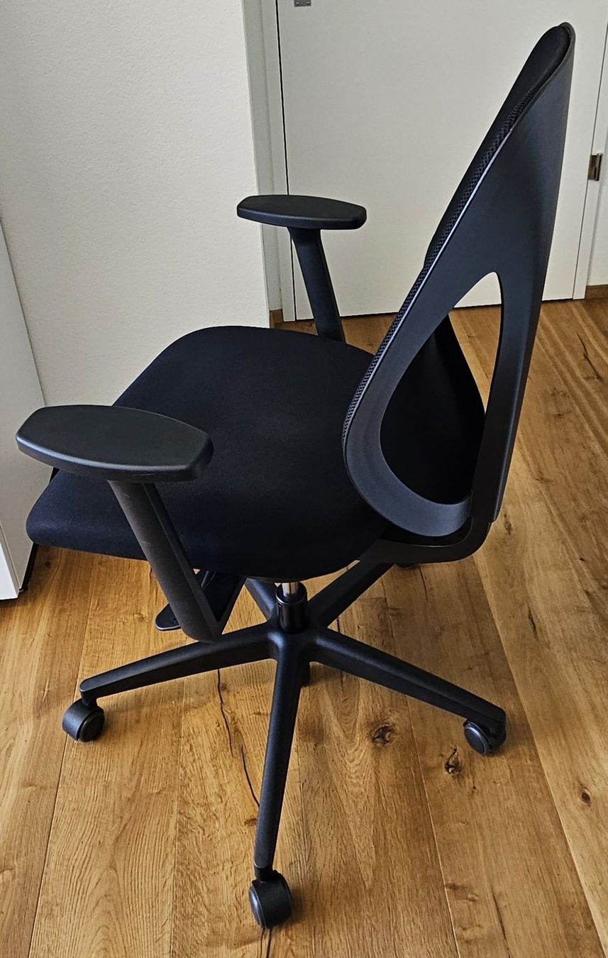 Giroflex Sedie: Bürostuhl Giroflex 353 schwarz – Usato da Uttigen venduto da Zivcuit 2