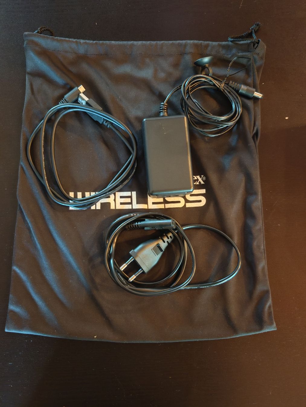 Compex Dispositivi per massaggi: Électrostimulateur Compex Wireless état fonctionnel – Usato da Martigny venduto da Elmer98 1
