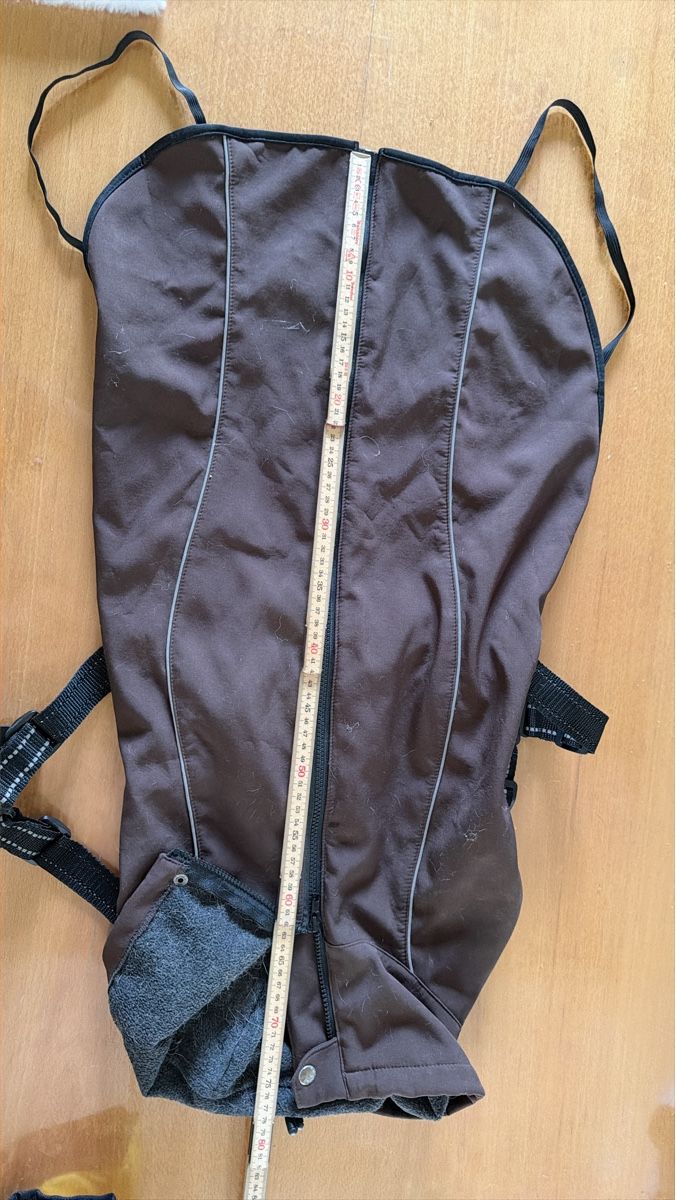 Abbigliamento: Praktische Hundejacke – Usato da Brunegg venduto da Rachizora