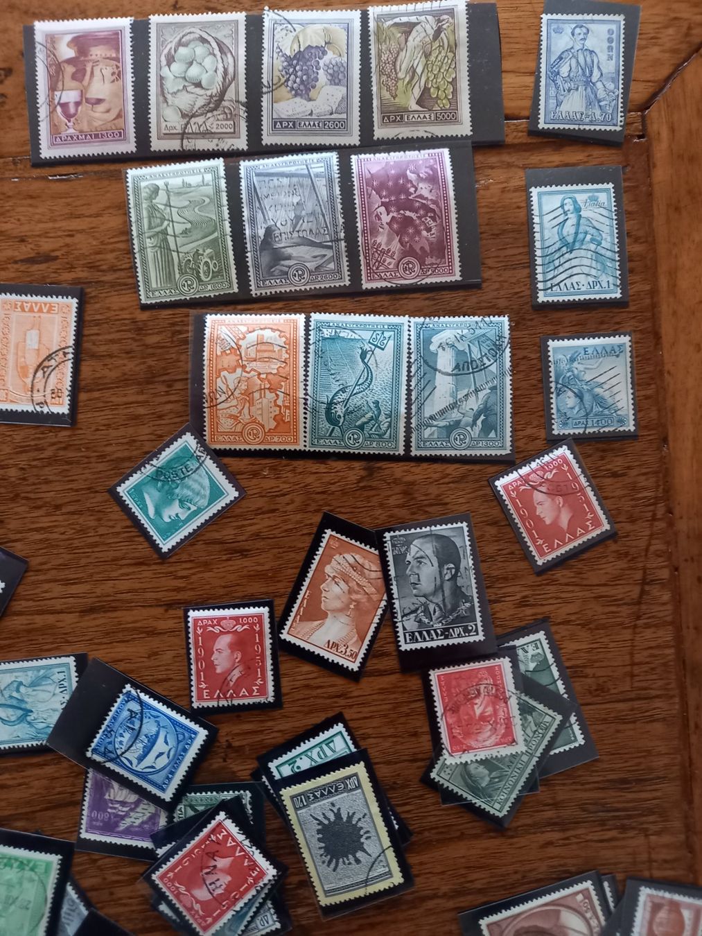 Tutti i francobolli: petite collection de timbres Grecs oblitérés – Usato da Lausanne venduto da leneko 1