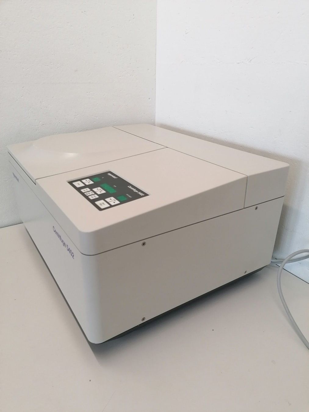 Accessori da laboratorio: EPPENDORF 5402 Centrifuge - gekühlt! – Usato da Niederdorf venduto da LeptonAG_Labor 4