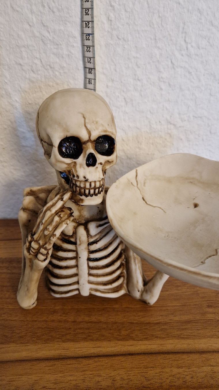 Statuette: Gothic Skelett mit Schädel Schale – Nuovo e nell'imballaggio originale da Safenwil venduto da Lenzburg-Gretzenbach 5