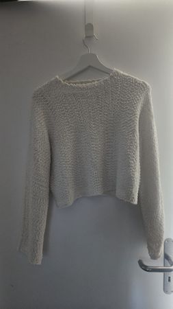 Bauchfreier Pullover