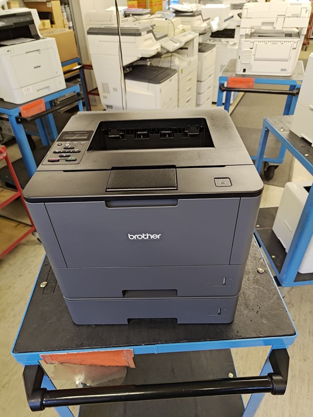 Brother Stampanti: Brother HL-L5200dw – Usato da Birmenstorf AG venduto da Src_ag