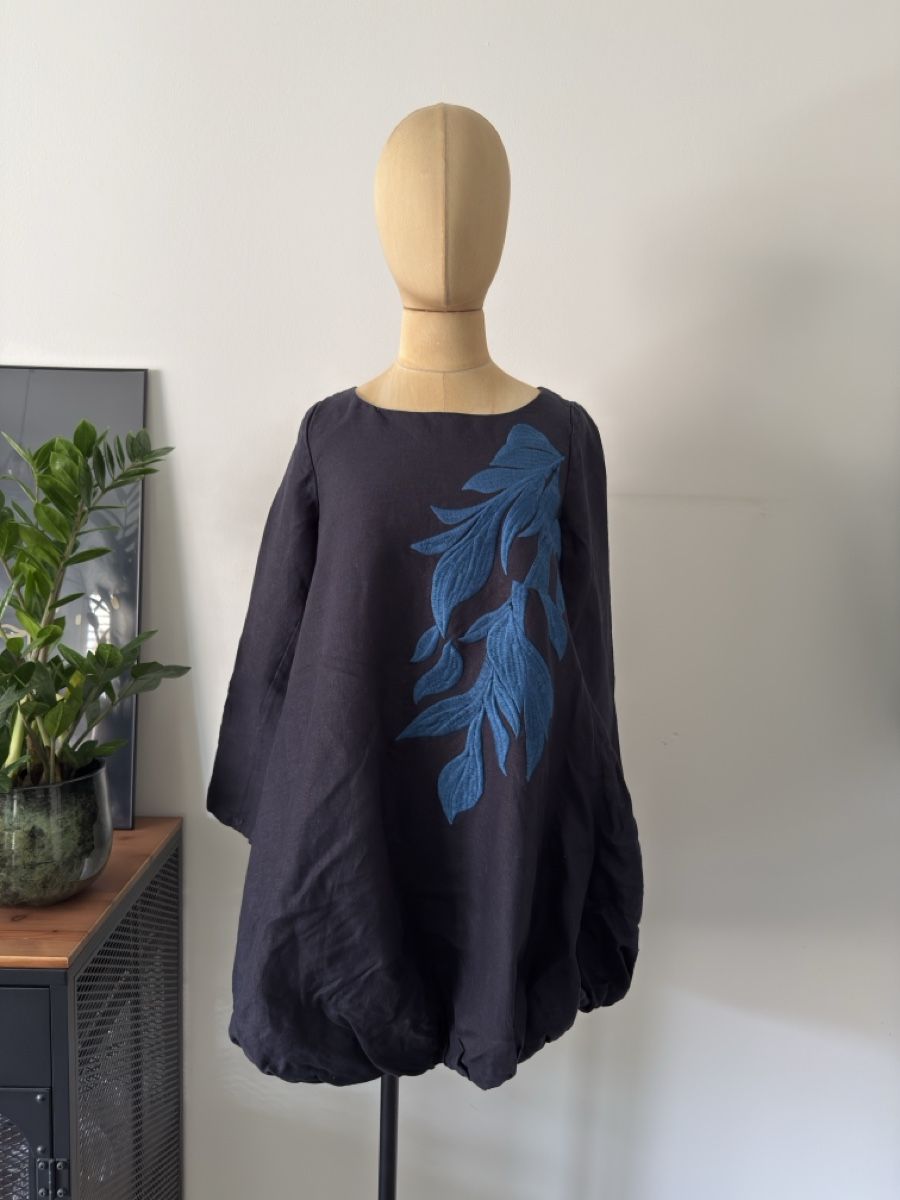 Vestiti: Leinen Kleid bestickt Oversize Dunkelblau, Gr. S – Usato da Lugano venduto da rebecca.wardrobe
