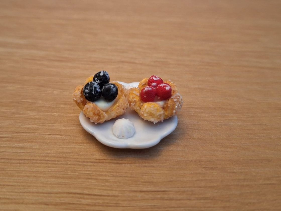 Case e mobili per bambole: Handmade Früchtetörtchen – Nuovo (secondo la descrizione) da Zürich venduto da HandmadeTinyFood