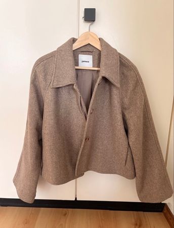 Manteau court beige clair taille M neuf