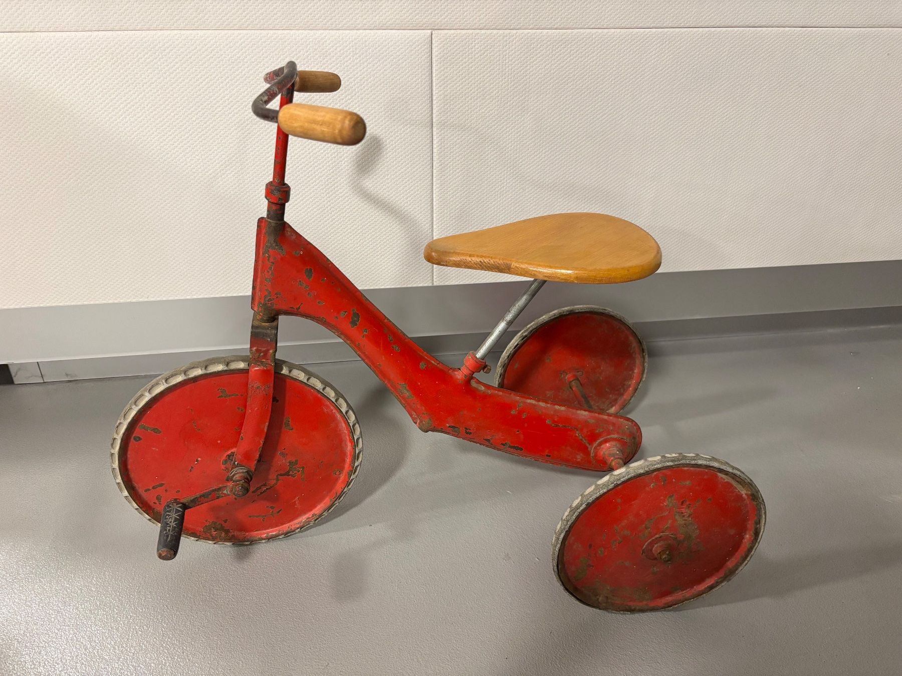 Veicoli per bambini: altes Dreirad – Usato da Neunkirch venduto da autoscooter57 1