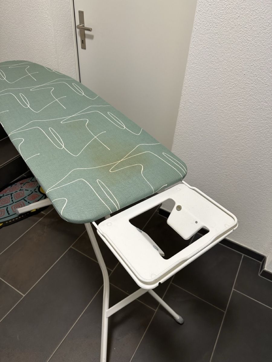 Assi da stiro: Bügeltisch / Bügelbrett – Usato da Schöfflisdorf venduto da Lazlo89