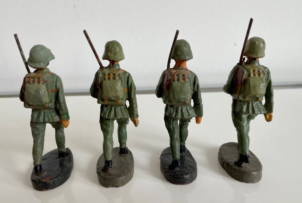 4x Spielzeugfiguren Elastolin Wehrmacht WWII 2