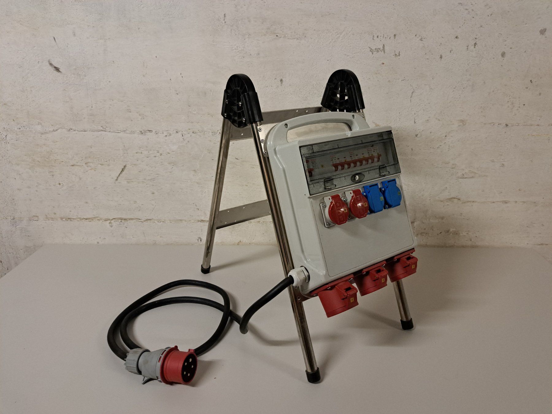 Elektrotechnik: 32A Bauverteiler Stromprovisorium Stromverteiler Neu – Neu (gemäss Beschreibung) aus Belp von deal-now