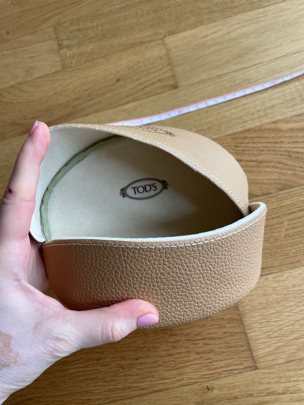 Tod'S Brillen & Gläser: 100% original Tod’s sunglasses leather case – Gebraucht aus Zug von dmjtita 2
