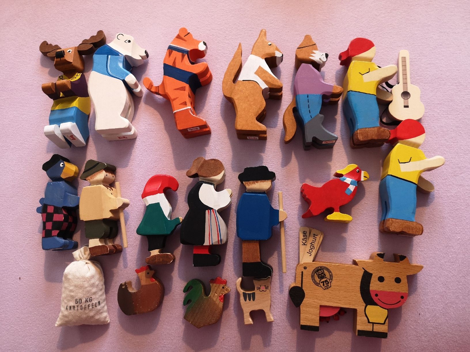 Trauffer Giocattoli: TRAUFFER HOLZ FIGUREN LOT – Usato da MUEHLEBERG venduto da Cocolinette