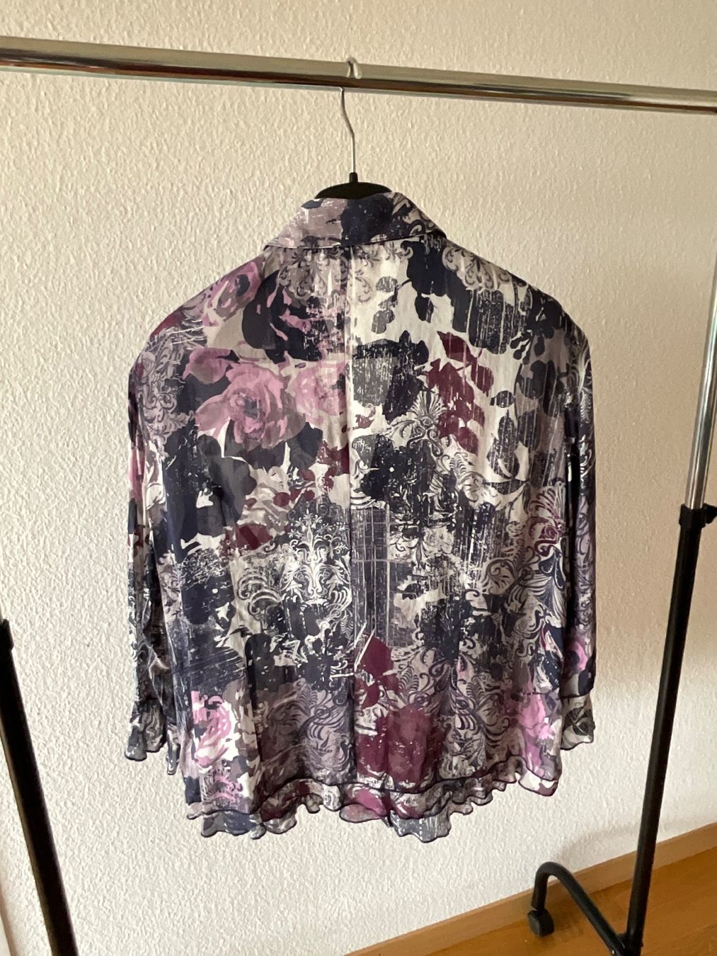 Gerry Weber Blusen: Bluse GERRY WEBER 100% Seide Gr. 42 – Neu (gemäss Beschreibung) aus Muri b. Bern von VmuriV 1