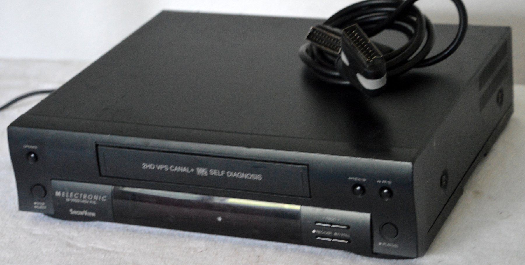 Registratori: Videorecorder / magnétoscope Melectronic M-VR2214SV – Usato da Collonges venduto da arashee 1