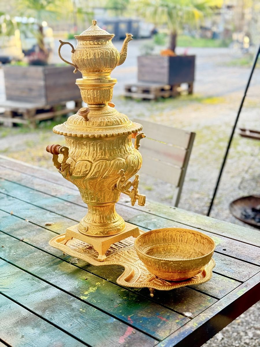 Teekannen: Echtgold Persischer Samowar Handarbeit – Gebraucht aus Zürich von jonathanschneider