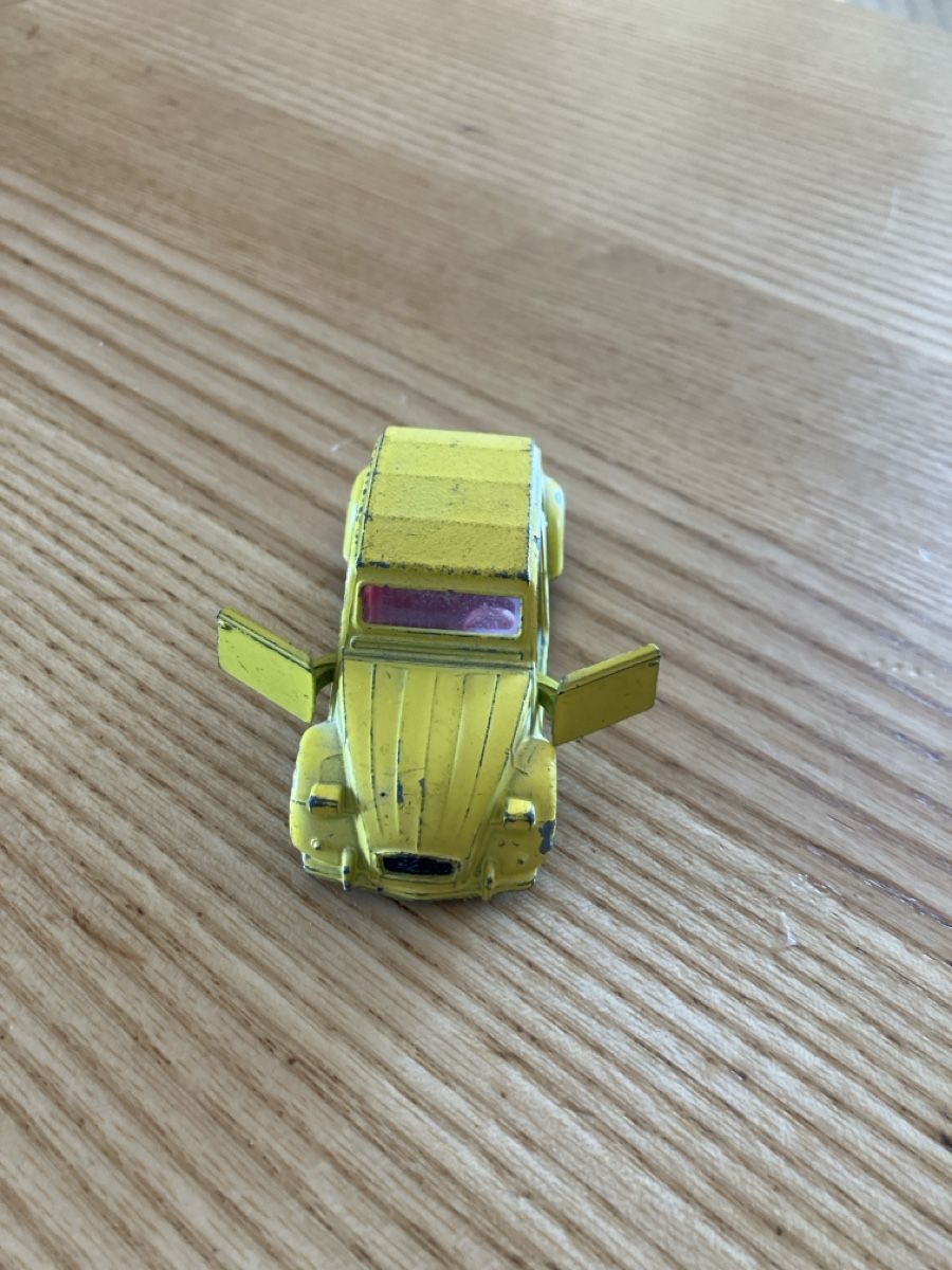 Corgi Toys Modellautos: 2cv Corgi – Gebraucht aus le locle von camilleguignard