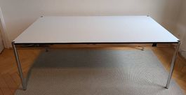 Tisch USM Haller 2x1m hellgrau