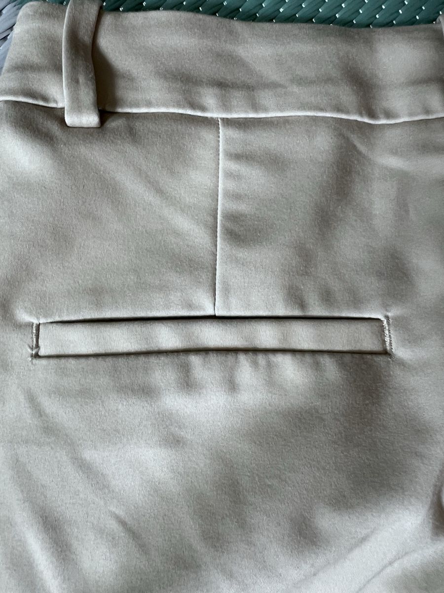 H&M Pantaloni: Hosen H&M weiss – Usato da Uerikon venduto da Rot 3
