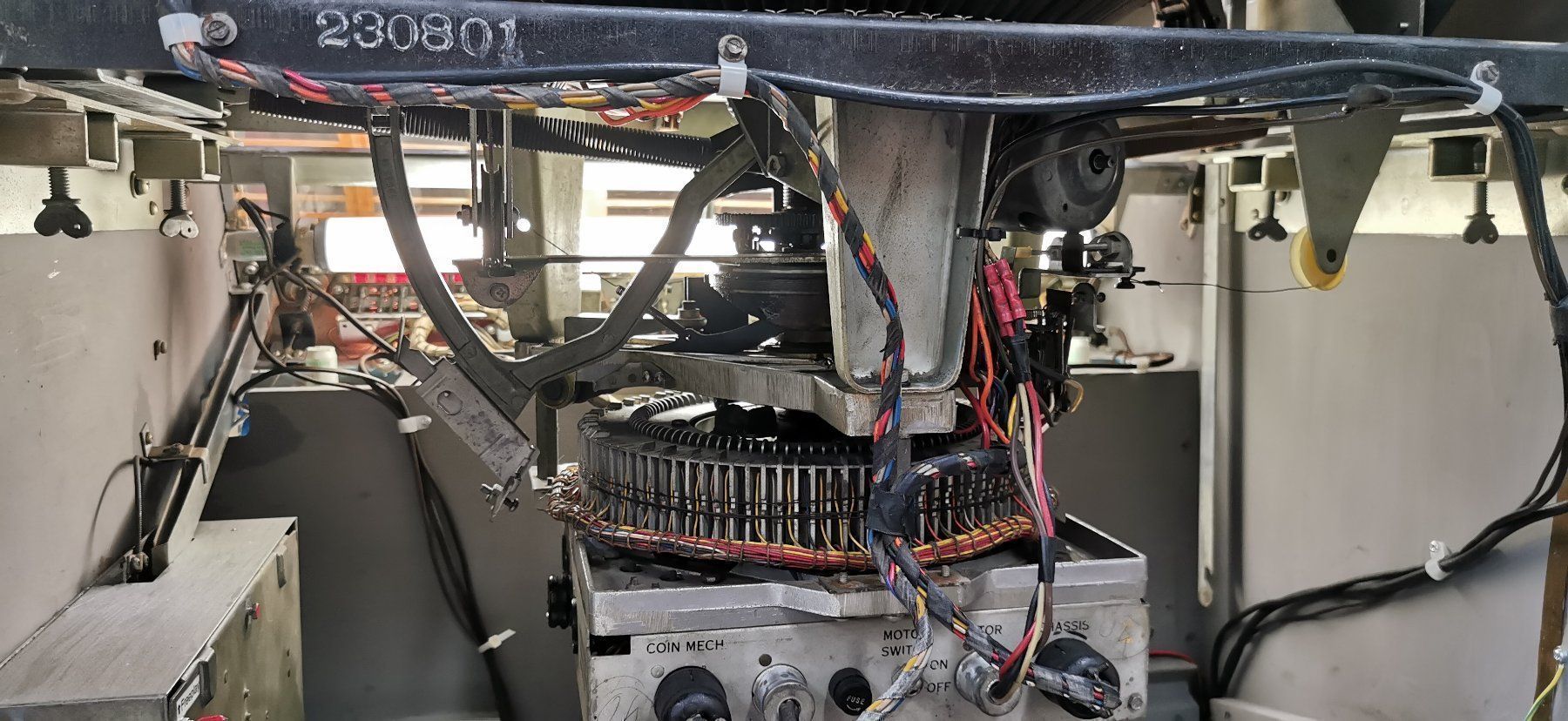 Wurlitzer Jukebox: Musikbox Wurlitzer 1700 – Usato da Geroldswil venduto da jukeman 9