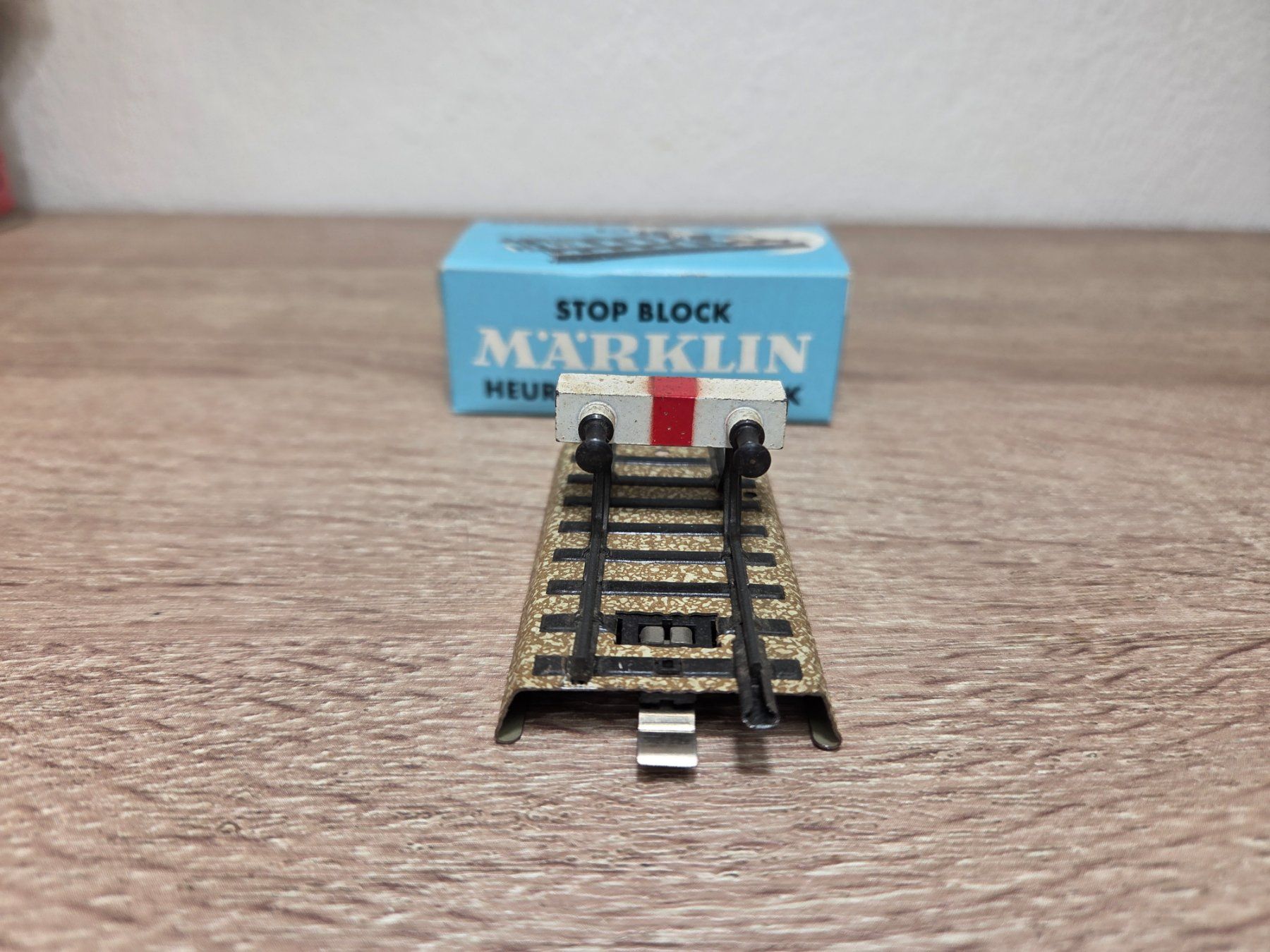 Märklin Modelleisenbahnen: Märklin 7190 Prellbock M H0 – Gebraucht aus St-Aubin-Sauges von Lo_Go