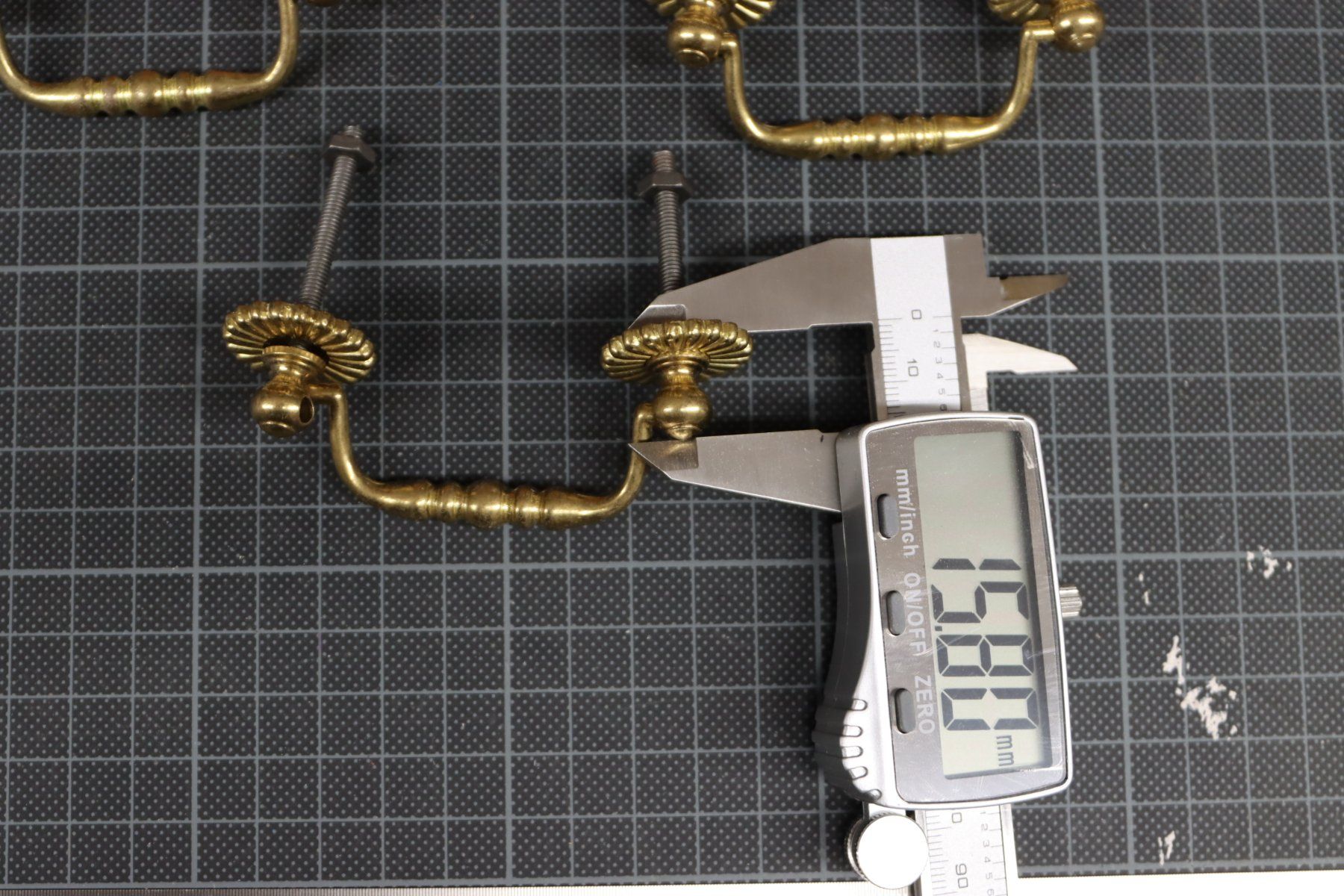 Eisenwaren: Fallgriff – Gebraucht aus Emmetten von Super008 2