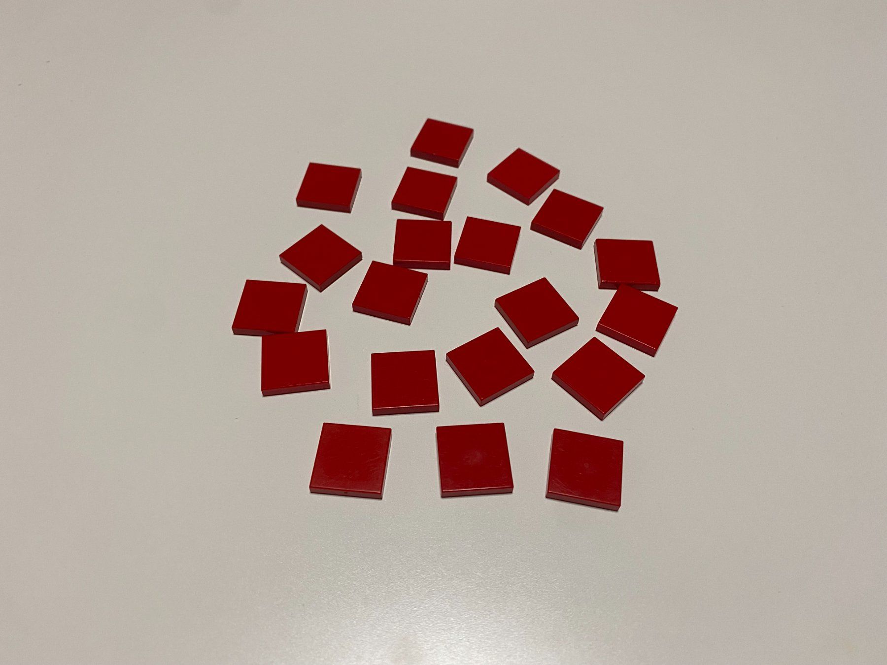 Lego Giocattoli: LEGO - 20 - ROTE - GLATTE - PLÄTTLI - 2 X 2 – Usato da Gelterkinden venduto da ajdt4