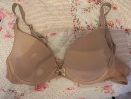 NEUWERTIG BH HUNKEMÖLLER Beige Sand Größe  75 A
