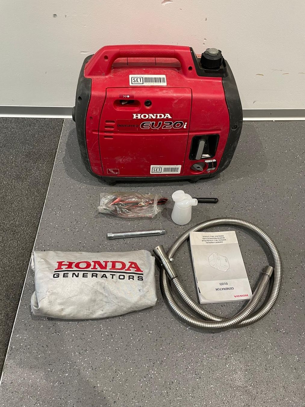 Honda Generatori di corrente: Stromgenerator Honda EU22i, Stromerzeuger, Geni, Notstrom – Usato da Zürich venduto da Lia107