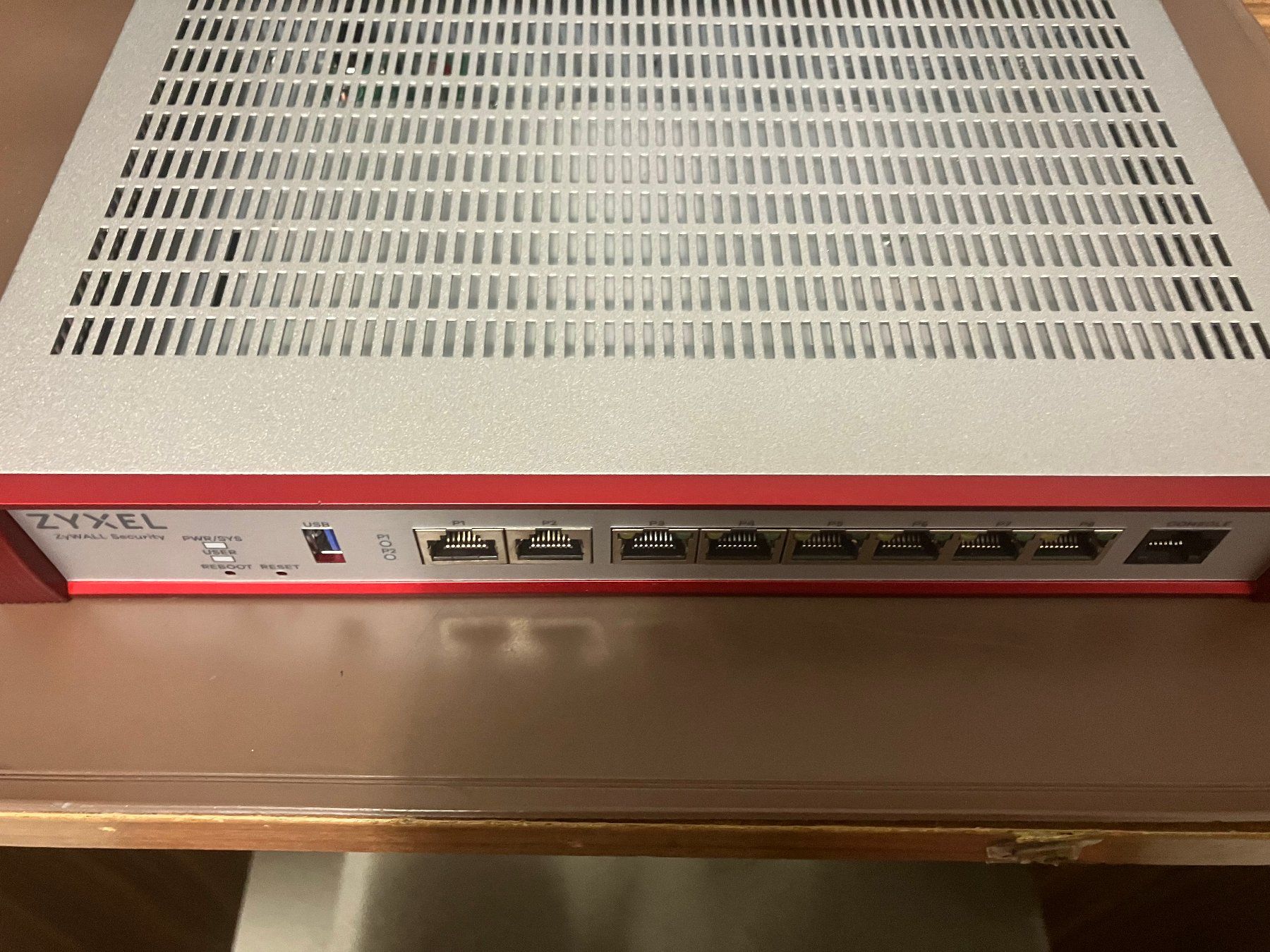 Zyxel Firewall: Zyxel USGFLEX 200H – Usato da Würenlos venduto da soleinvictus 1
