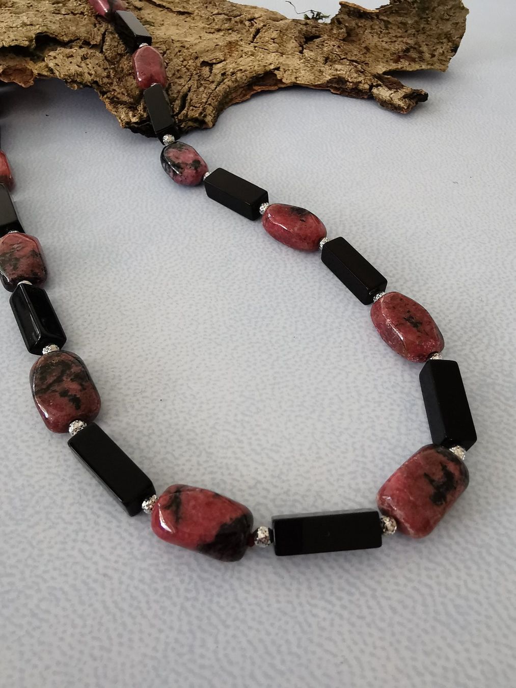 Catenine: Handgefertigte Halskette mit Onix und Rhodonith. – Nuovo e nell'imballaggio originale da Dierikon venduto da Buntspecht-10 3