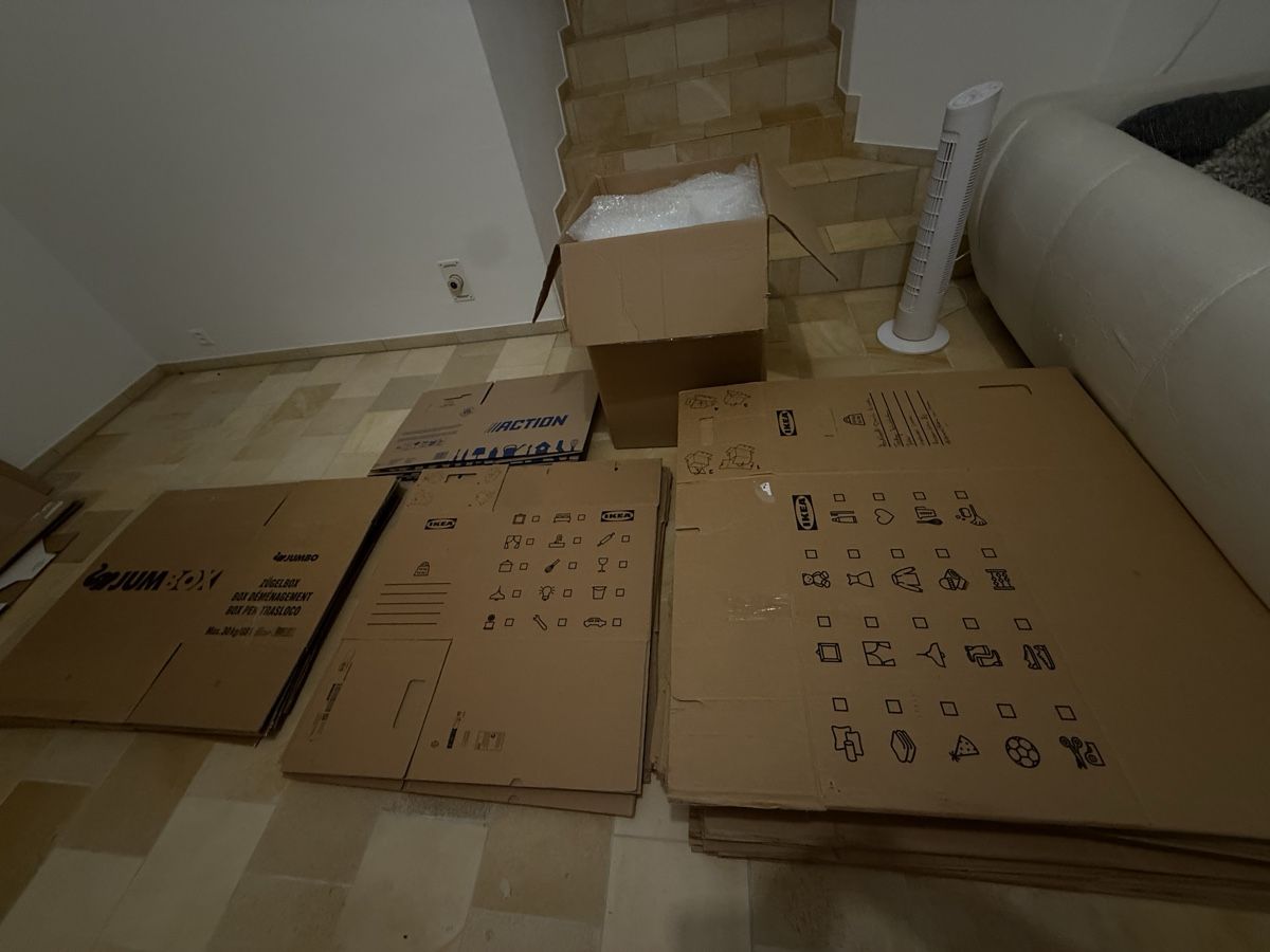 Cartons: Umzugkarton  – D'occasion à Jona par abu_xjq7