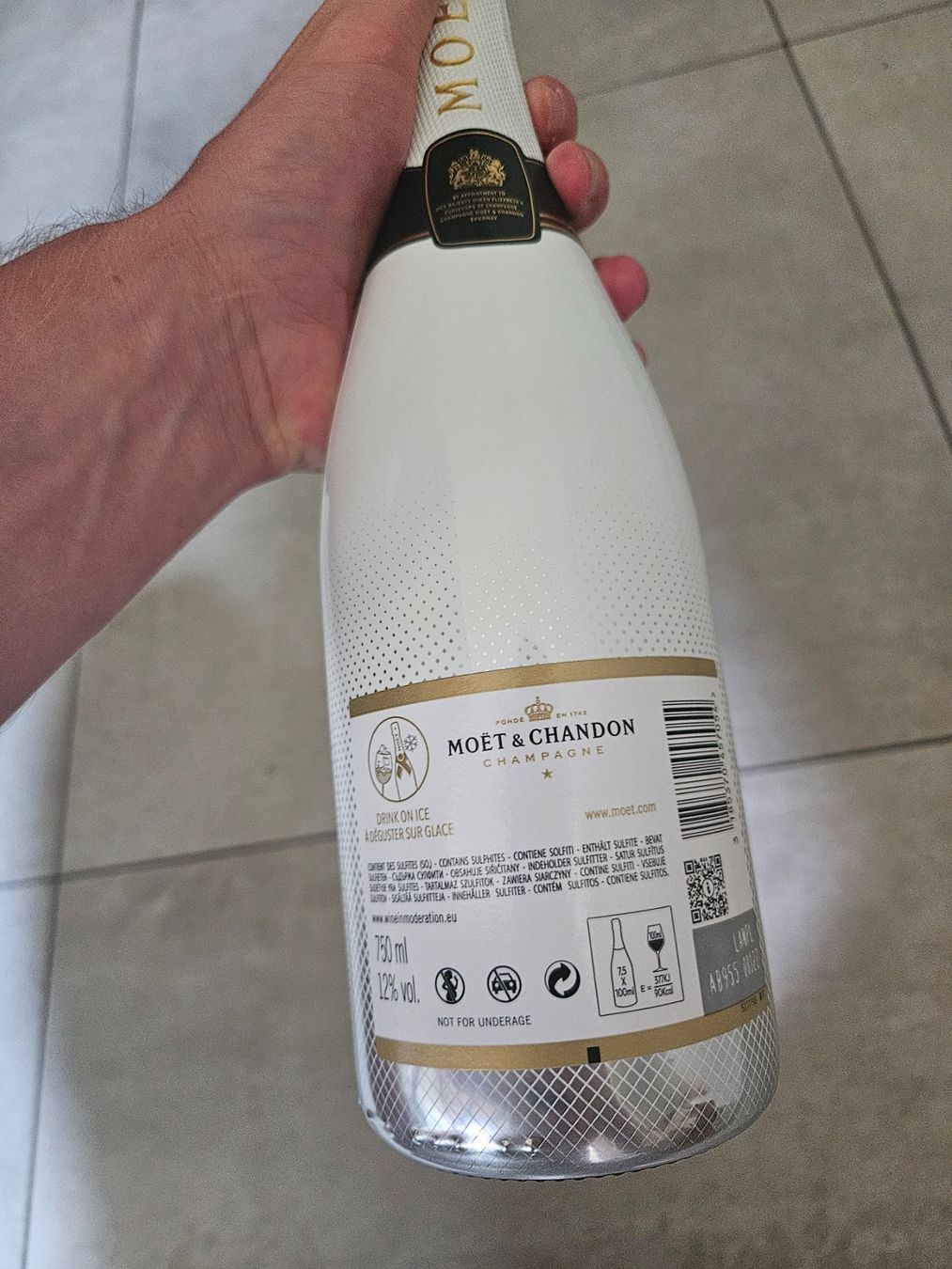 Moet Sonstiges: Moët & Chandon Ice Impérial  Champagne - 75cl – Neu und originalverpackt aus Lugano von dan_2qsg 1