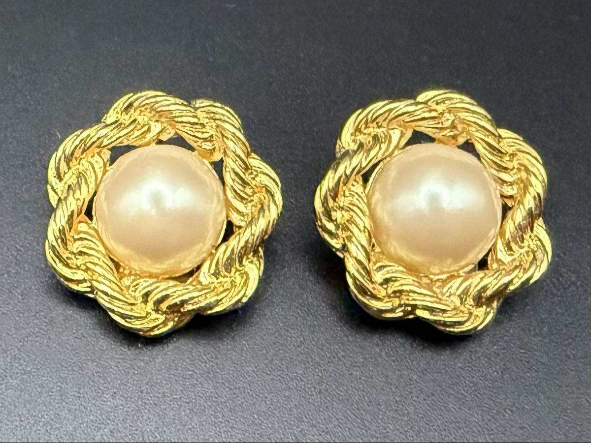 Ohrringe & -stecker: Vintage-Ohrringe Cabouchon Paris - Goldfarben – Gebraucht aus Lamone von LaCantinaMagica 1