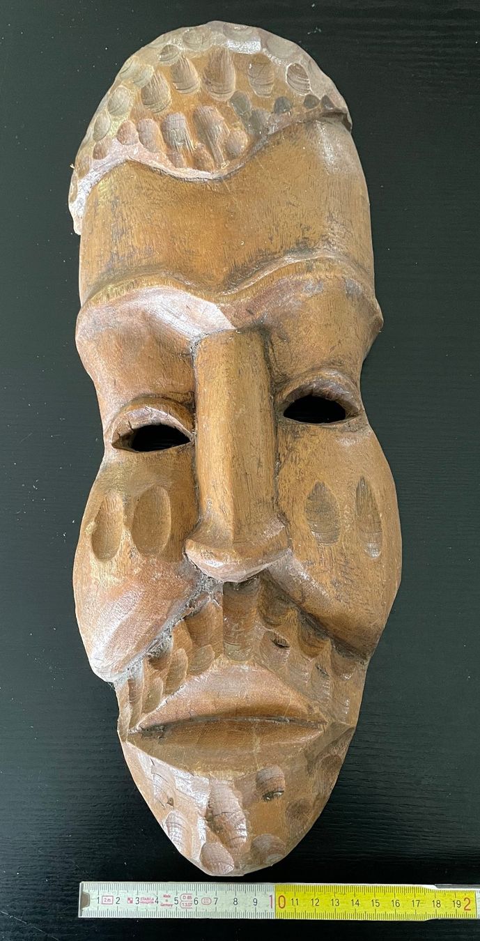 Internationale Kunst: Maske afrikanisch Kunst Schnitzerei Deko Wandschmuck Afrika – Gebraucht aus Oftringen von good.deals.noreply 3
