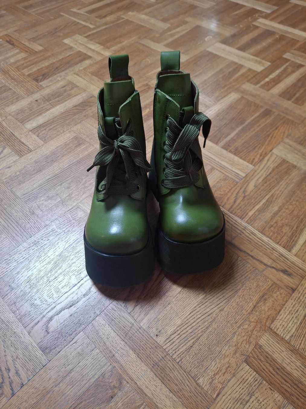 Chaussures femmes: Grüne Platform Boots Gr. 38  – Neuf (Voir description) à Solothurn par Mayla92 1