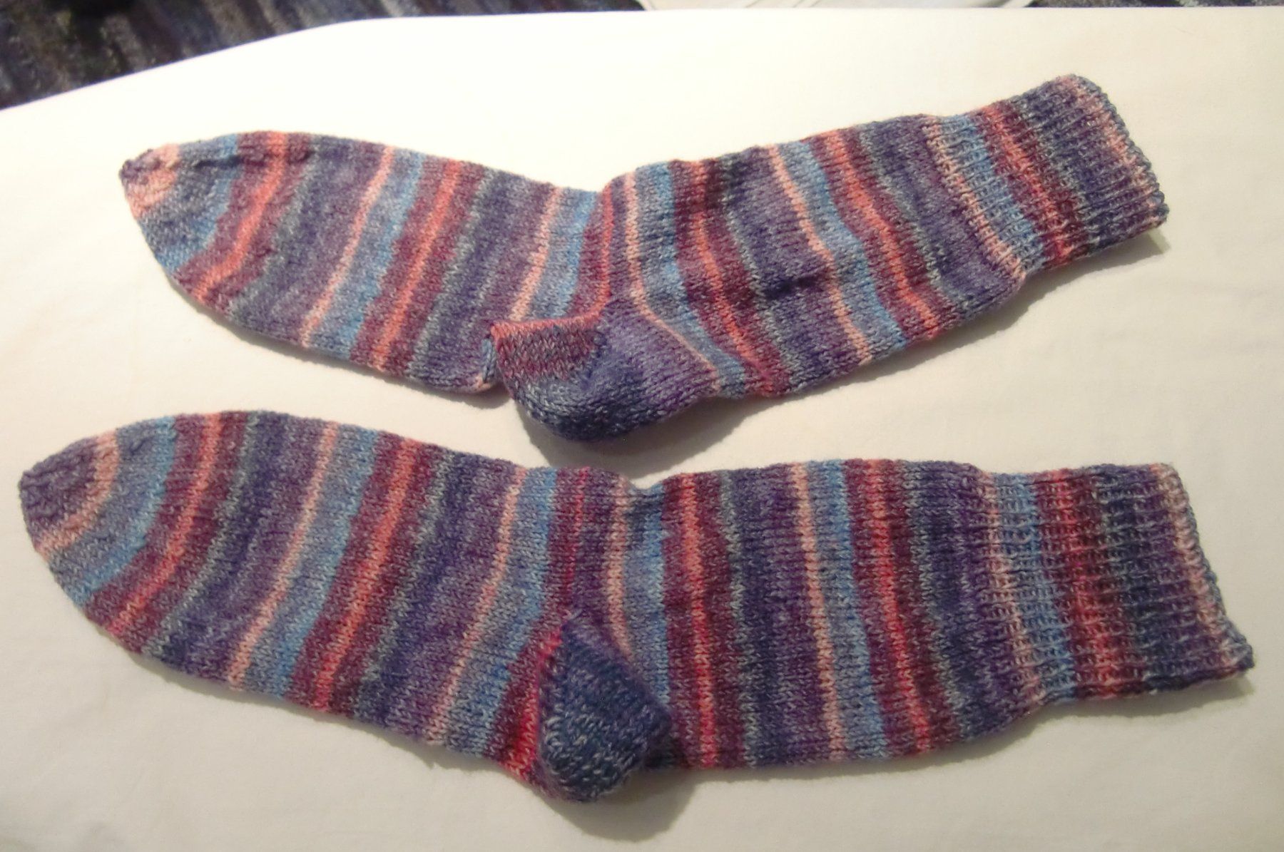 Calze: handgestrickte Socken Grösse 42/43 – Nuovo e nell'imballaggio originale da trüllikon venduto da marie2004