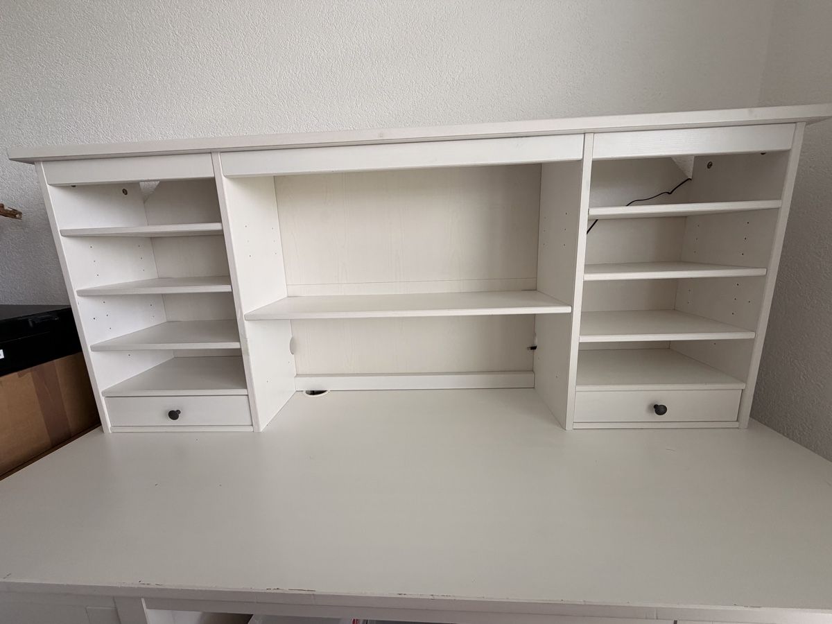 Bureaux: Hemnes Pultaufsatz – D'occasion à Oberdiessbach par Meli7