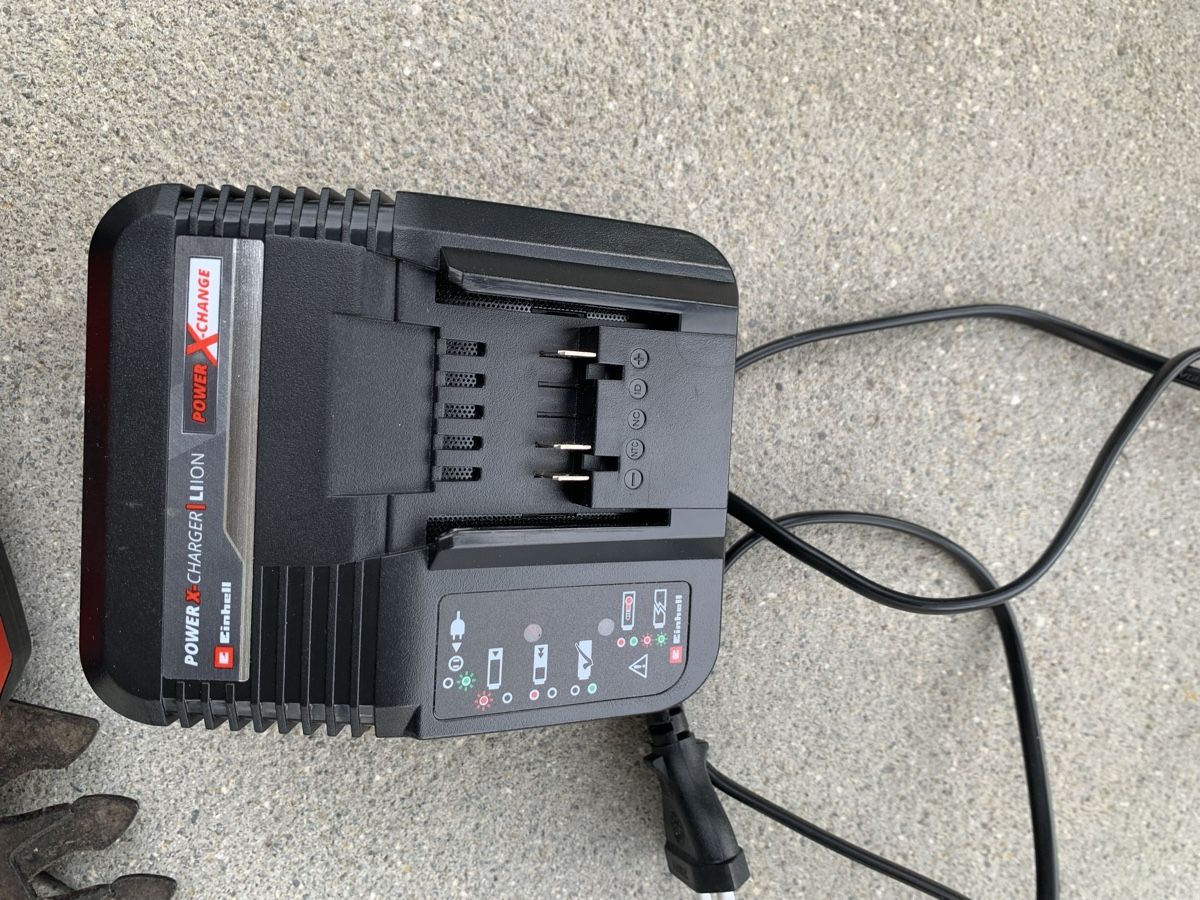 Einhell Tous les outils: Aku Einhell Schere für Sträucher  – D'occasion à Gebenstorf par casa11 4