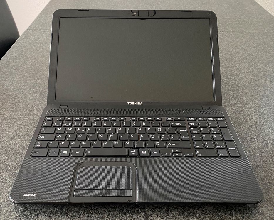Toshiba Satellite C855-255 (Defekt) in Niederhasli für CHF 15 – mit ...