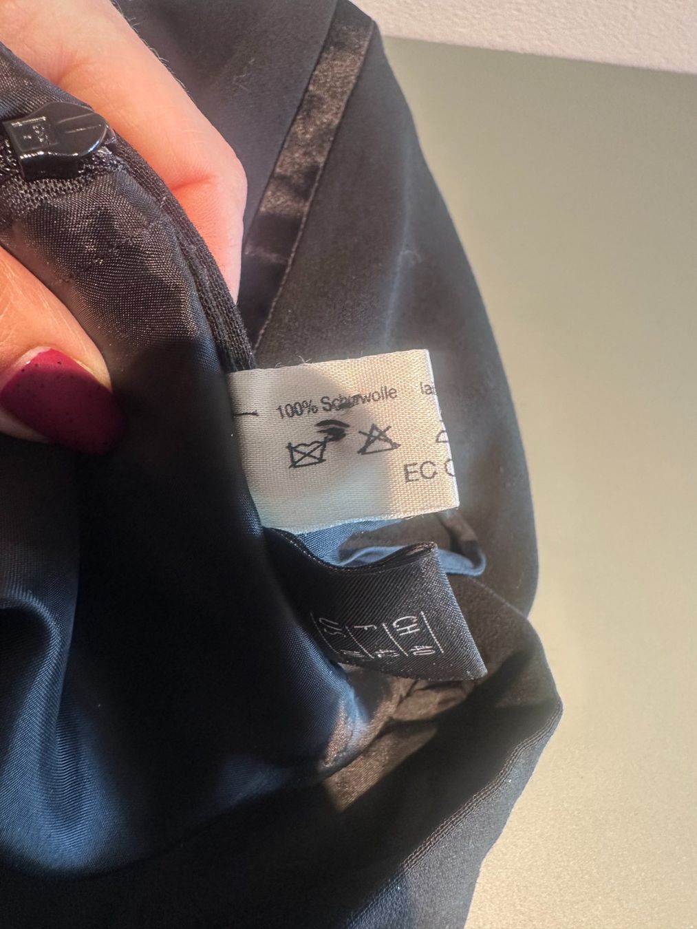 Akris Pantaloni: Akris Damenhose gr. 40 Vintage – Usato da Uitikon Waldegg venduto da roz_9tw8 4