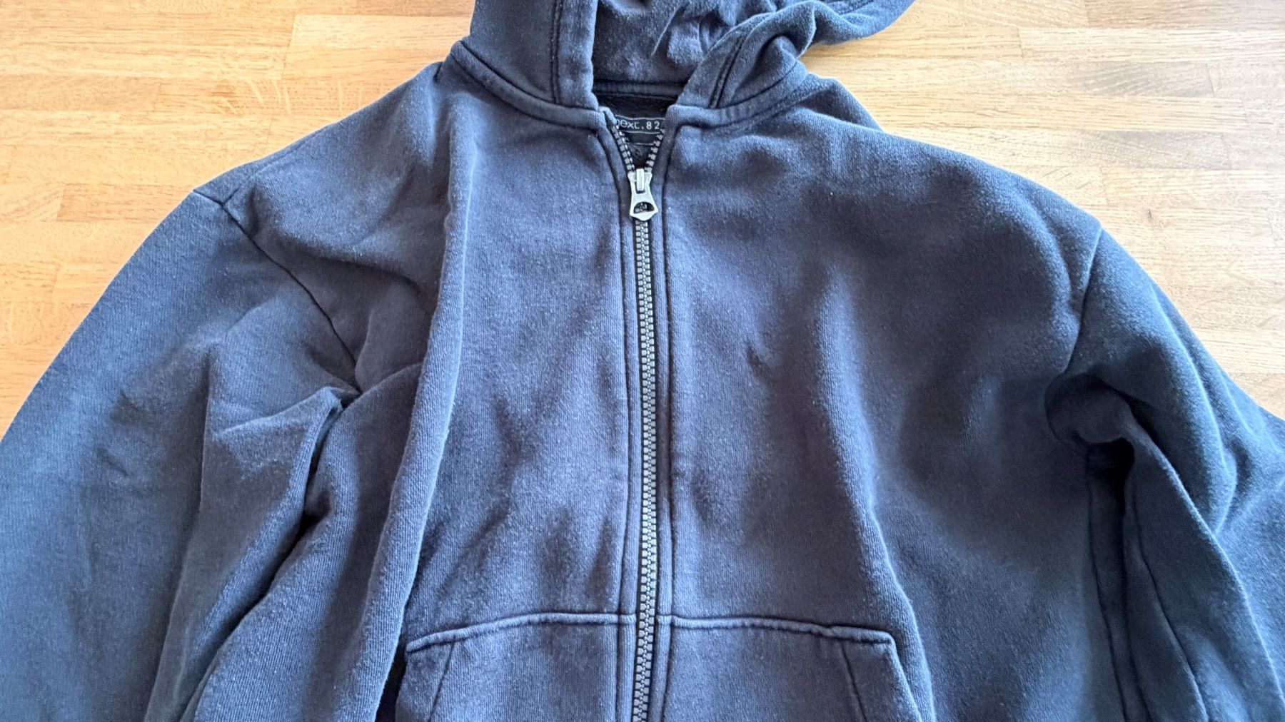 Next Pullover & Sweatshirts: Pullover - Sweatshirt Pullover Jacke NEXT schwarz Gr. 128 – Gebraucht aus Winterthur von Secondhand-Family 1