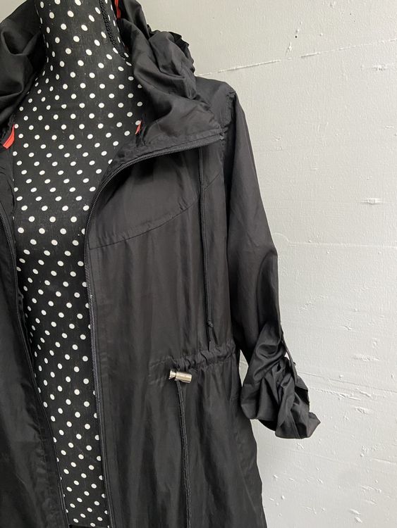 Autres vêtements femmes: Neuer Regenponcho in a pocket/ in der Tasche – Neuf (Voir description) à Zürich par Eves.vintage.element 3
