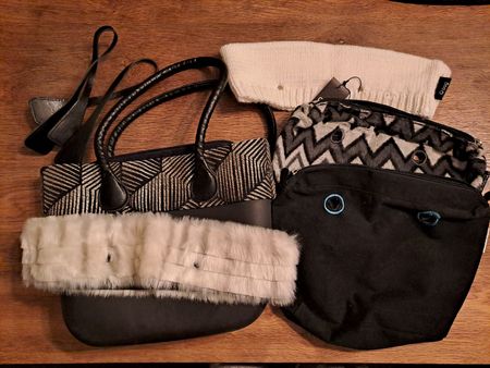 Joli lot mini obag noir et accessoires